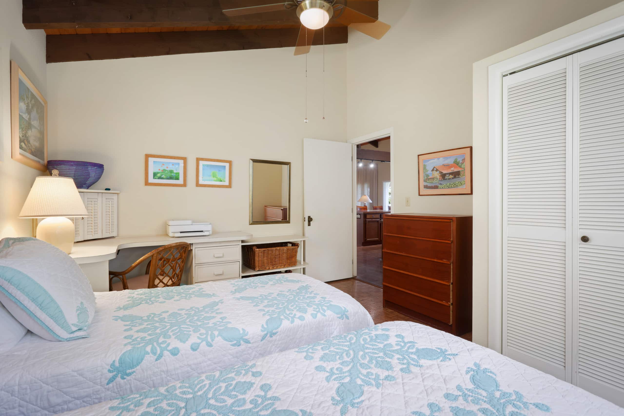 Home in Captain Cook · ★5.0 · 3 bedrooms · 4 beds · 2.5 baths - Photo 68