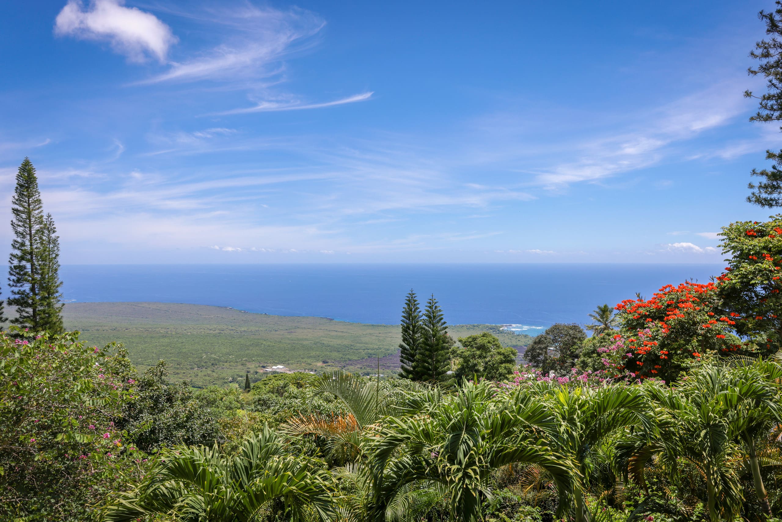 Home in Captain Cook · ★5.0 · 3 bedrooms · 4 beds · 2.5 baths - Photo 2