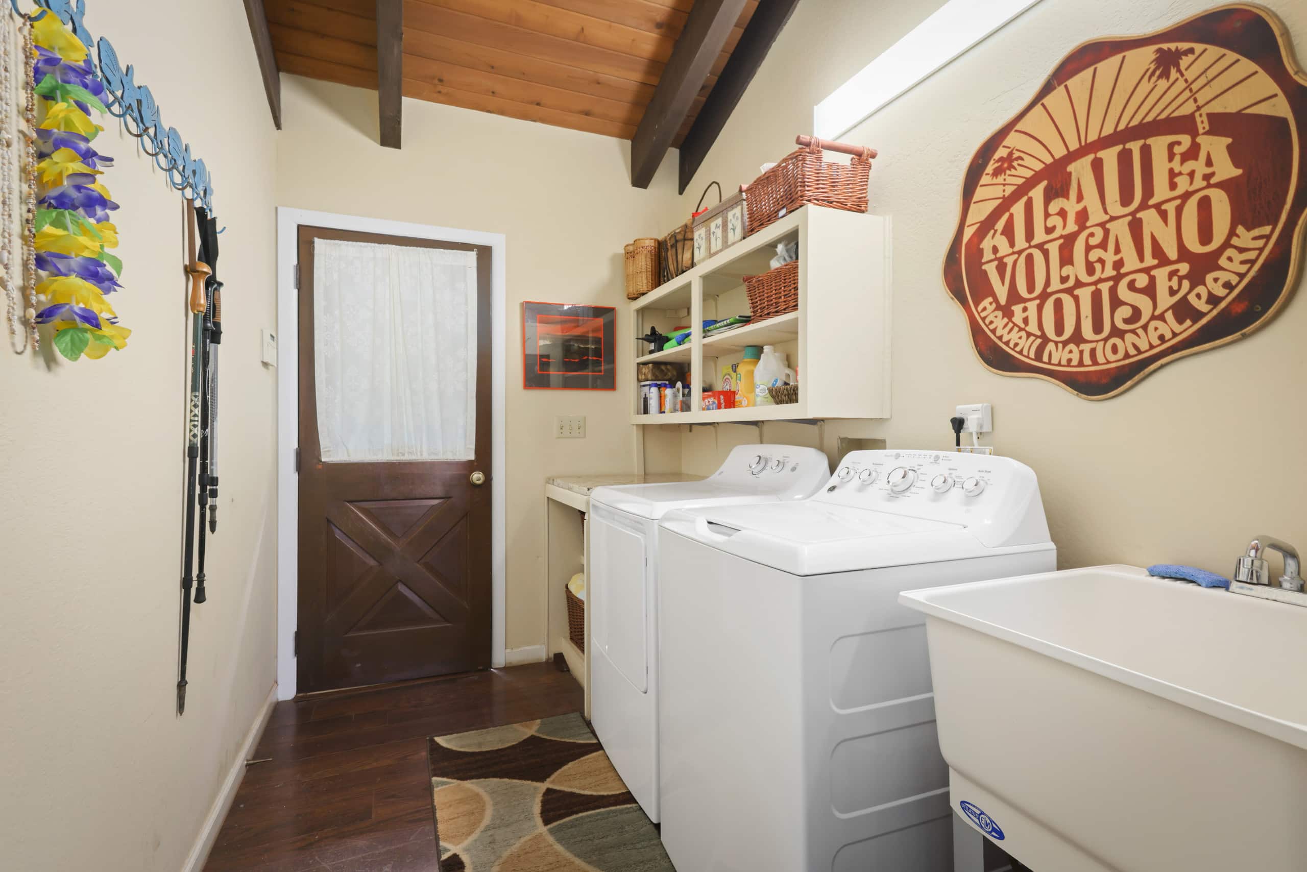 Home in Captain Cook · ★5.0 · 3 bedrooms · 4 beds · 2.5 baths - Photo 70