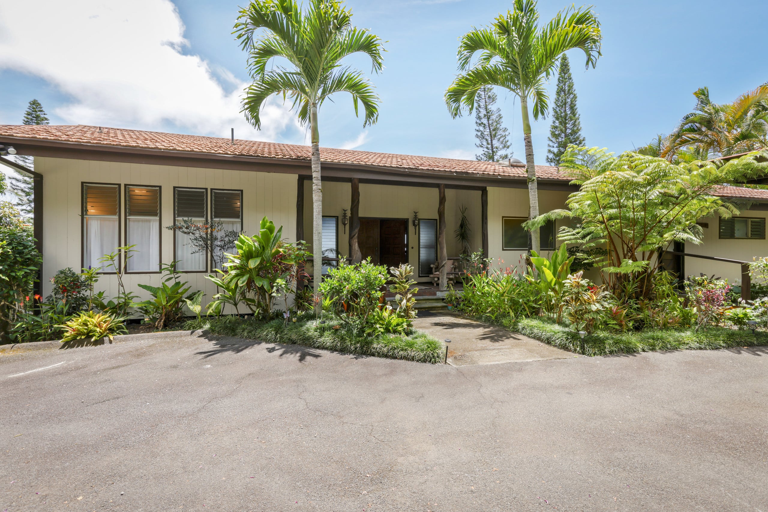 Home in Captain Cook · ★5.0 · 3 bedrooms · 4 beds · 2.5 baths - Photo 71
