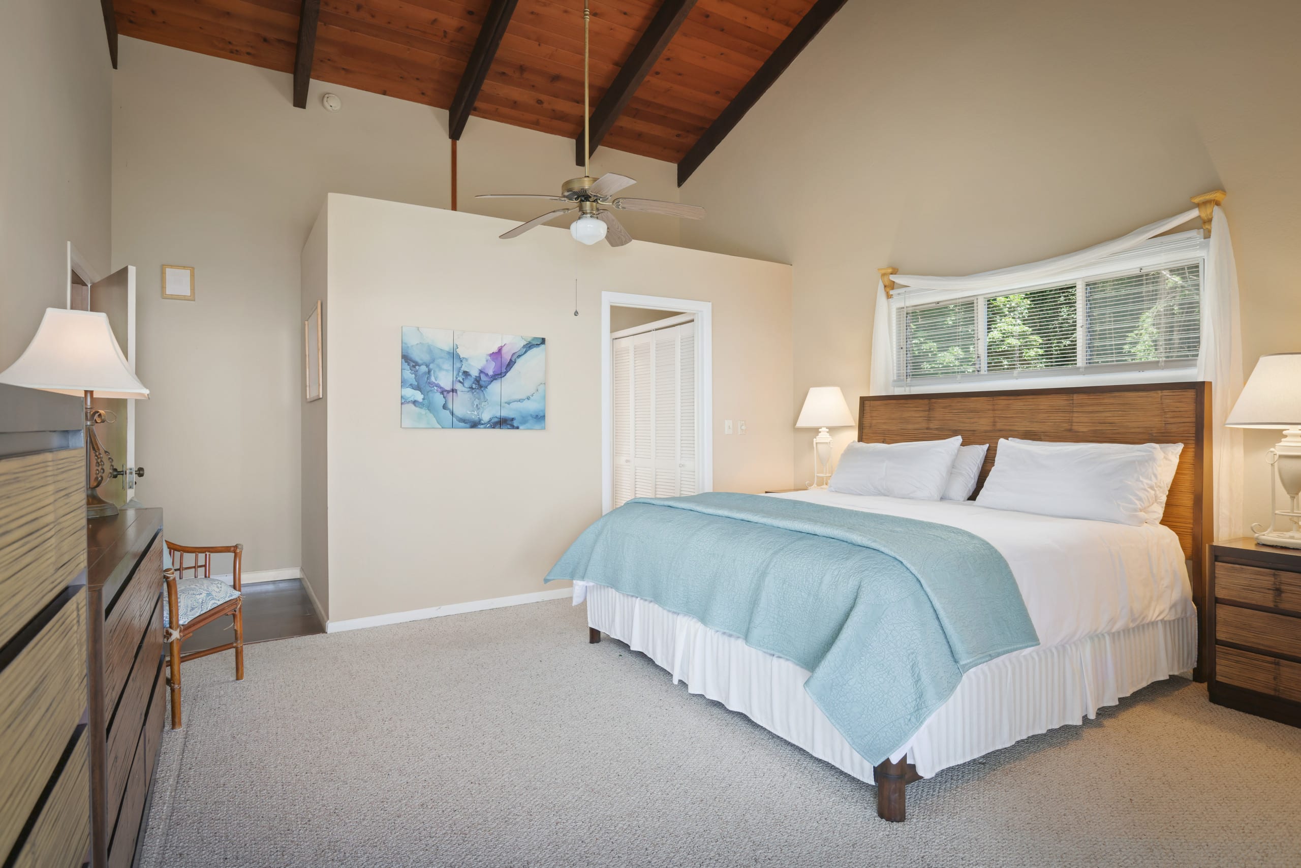 Home in Captain Cook · ★5.0 · 3 bedrooms · 4 beds · 2.5 baths - Photo 21