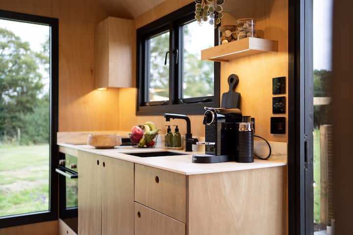 Huts at Woodthorpe Farm photo 2