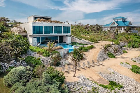 Bella Rocca by Grand Cayman Villas