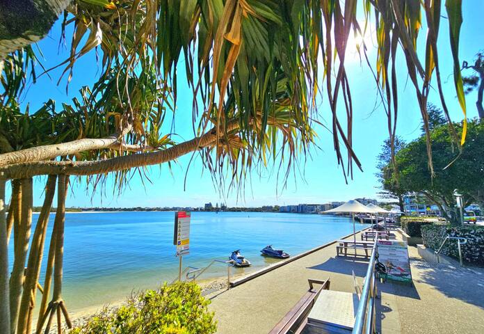 Leeding Shores 3BR Beachfront | Pet Friendly Stay!