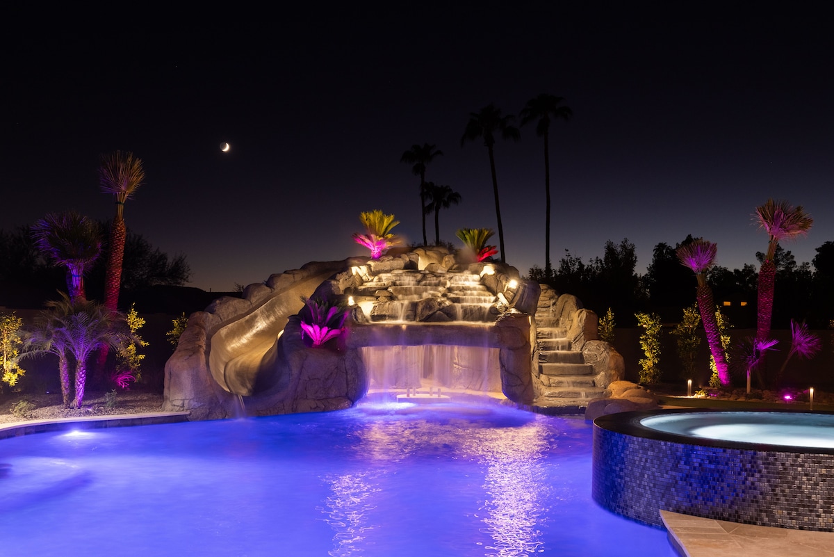 HÓZHÓ Riviera Oasis | Pool | Pickleball | Slide - Houses for Rent