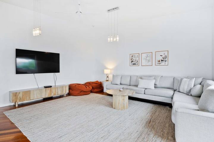 “House on the Hillside” with City Views Sleeps 12 gallery image 2