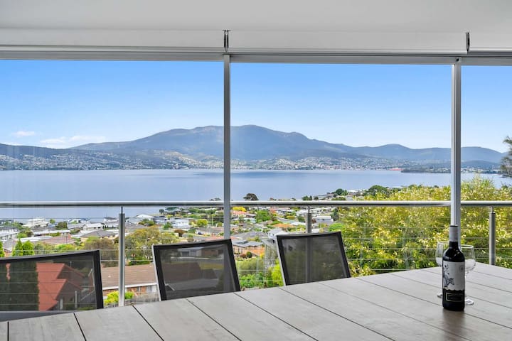 “House on the Hillside” with City Views Sleeps 12