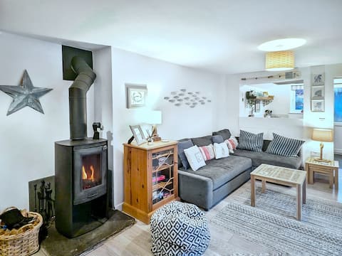 1 Bed in Trewalder (65682)