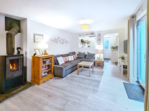 1 Bed in Trewalder (65682)