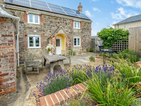 3 Bed in Brook (IC157)