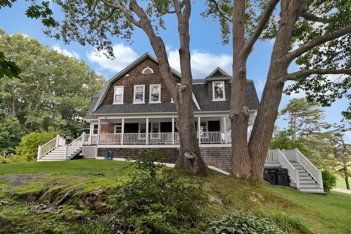 The Ultimate Coastal Retreat: Overlooking Webhanne - Kennebunk, ME