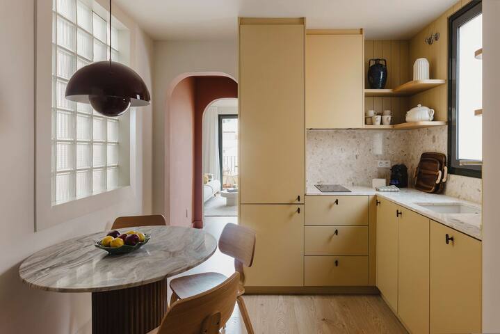 HOMU – Two Bedroom Apartment with Terrace gallery image 4