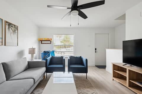 Charming Townhouse Near Indialantic Beach