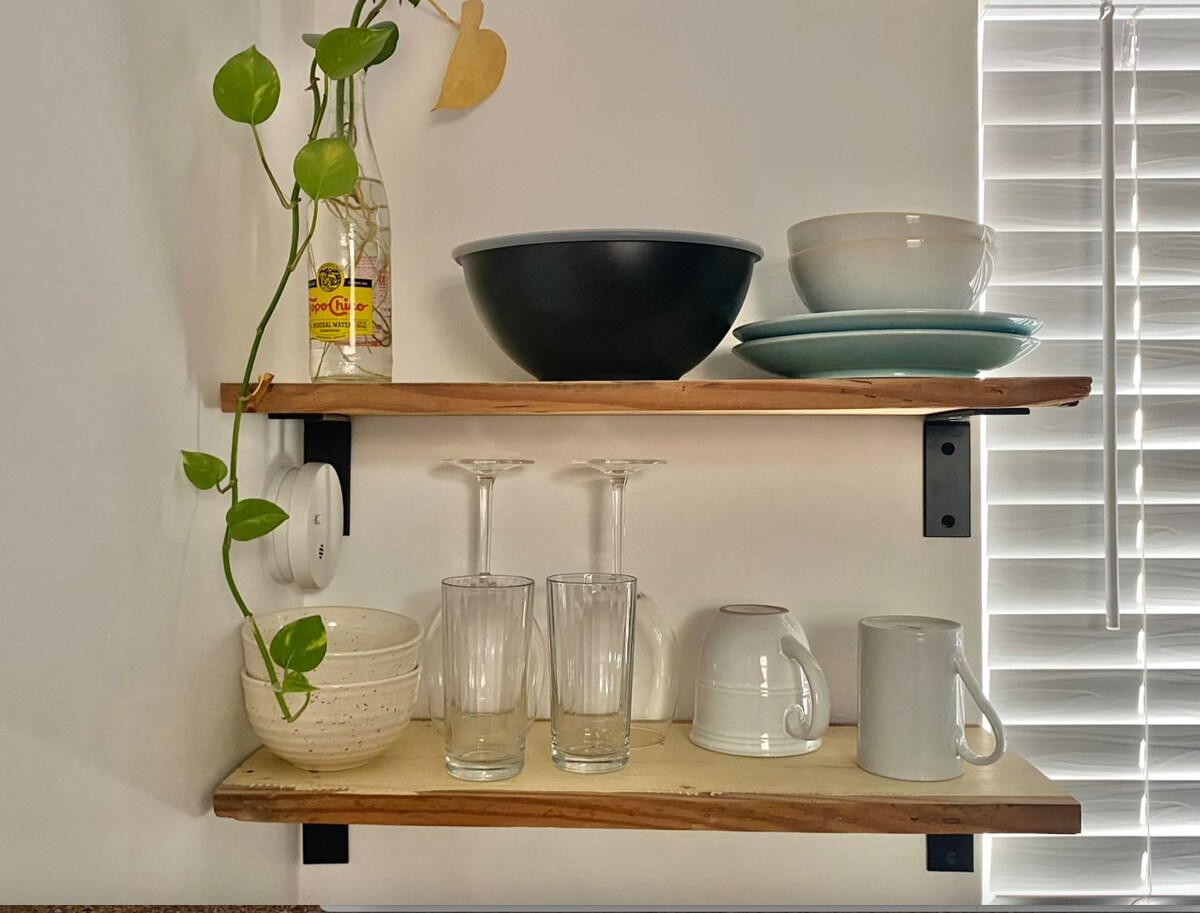 The Salon  | Tiny with Style Vibes | Walkable Area