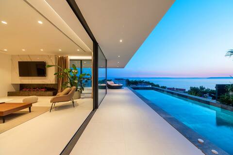NEW! Superb Villa Meliora  with heated pool