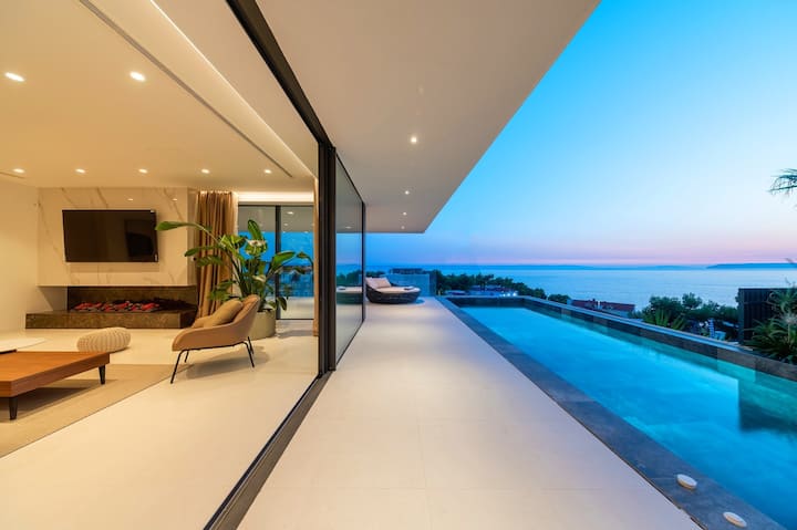 Superb Villa Meliora With Heated Pool - Podstrana