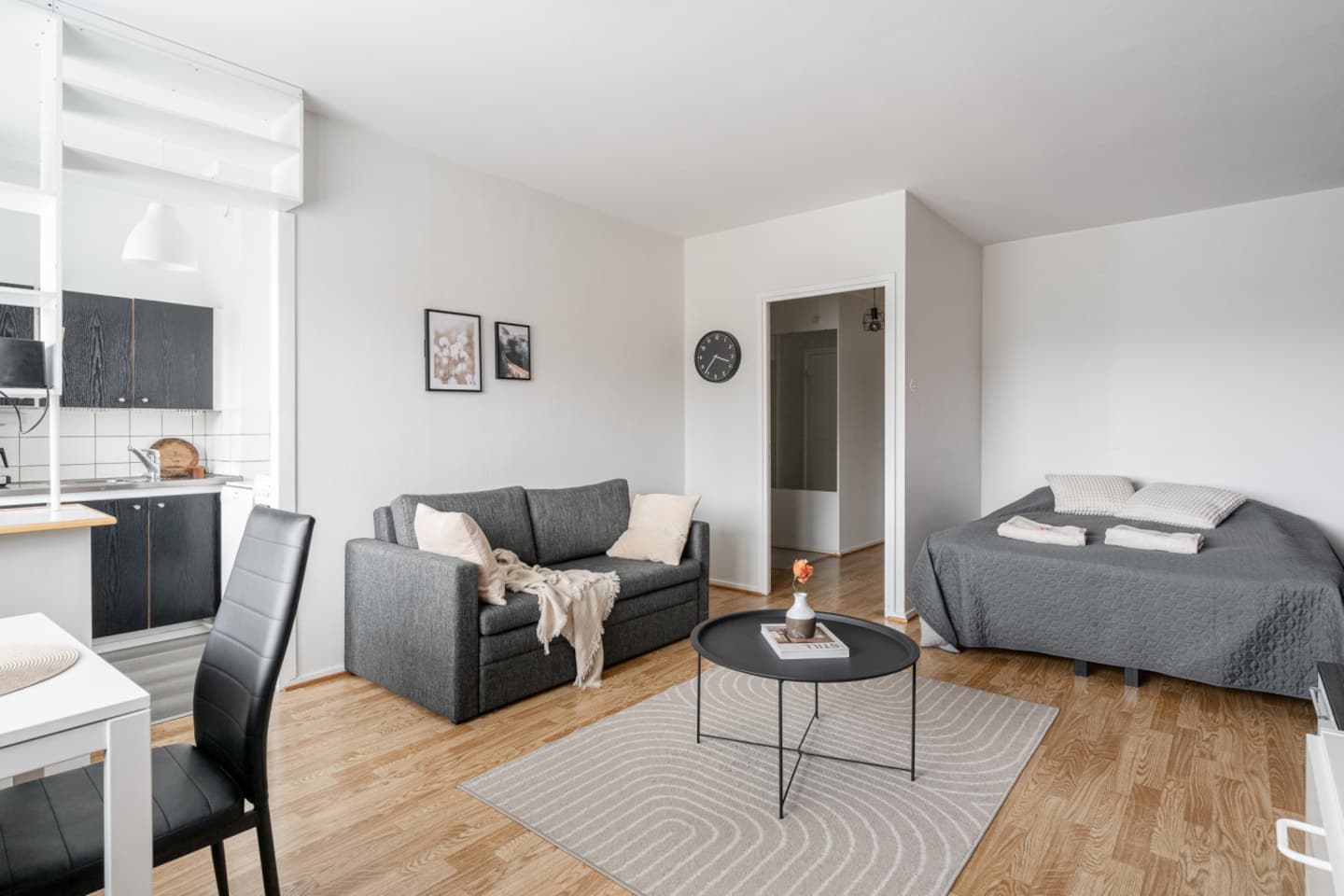 Comfy Downtown Studio At Prime Location 3