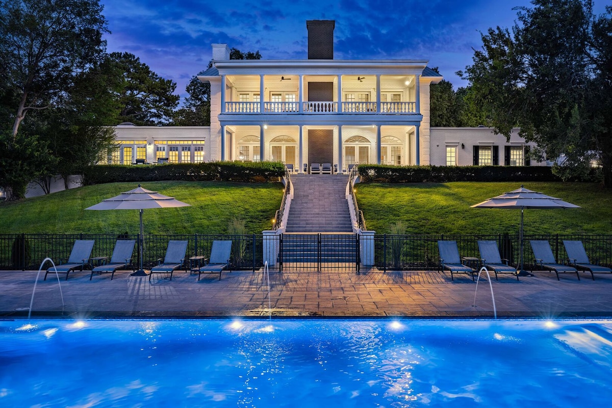 Luxury Lakefront Mansion | Pool & Dock | Sleeps 44