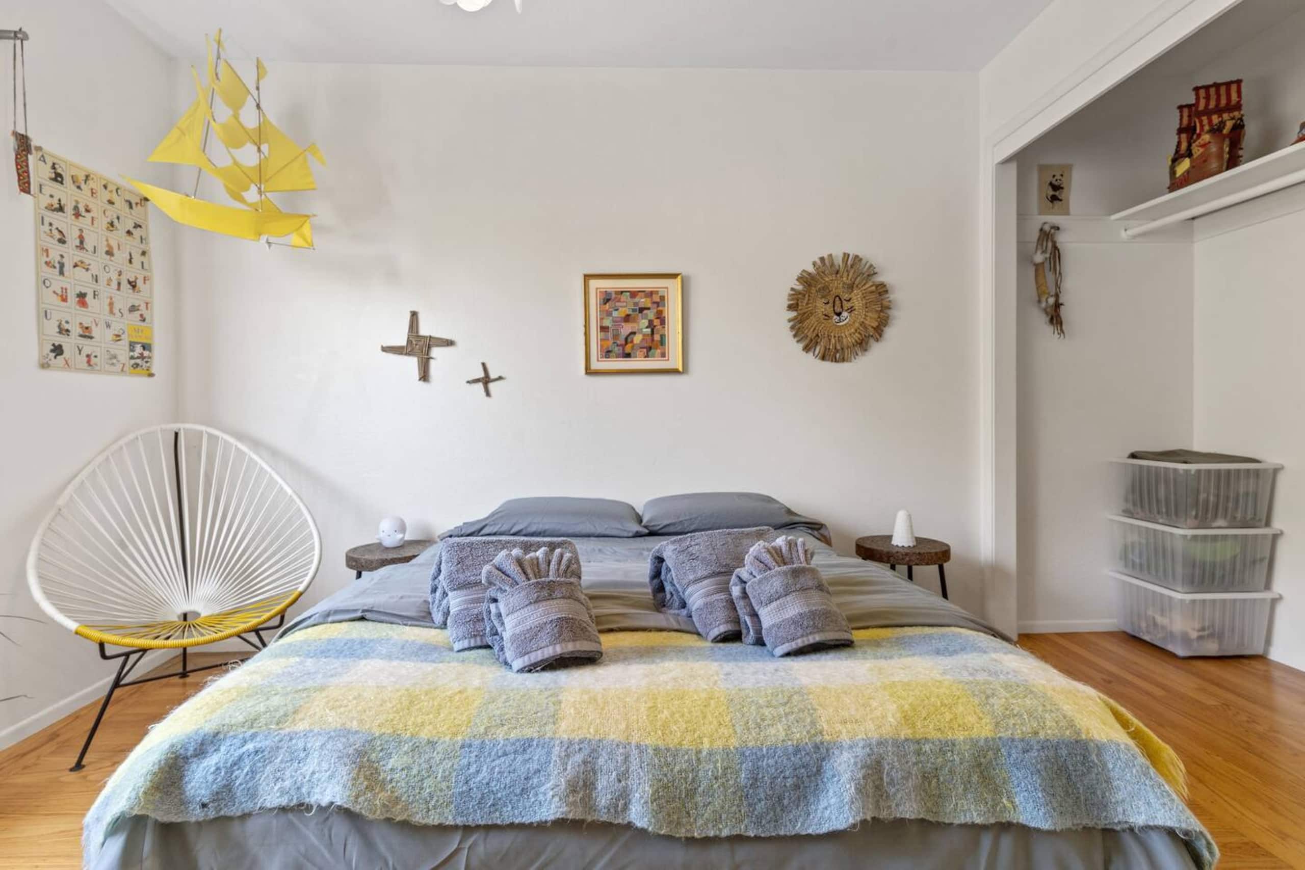 Home in San Francisco · ★4.59 · 2 bedrooms · 2 beds · 1 bath - Image 25