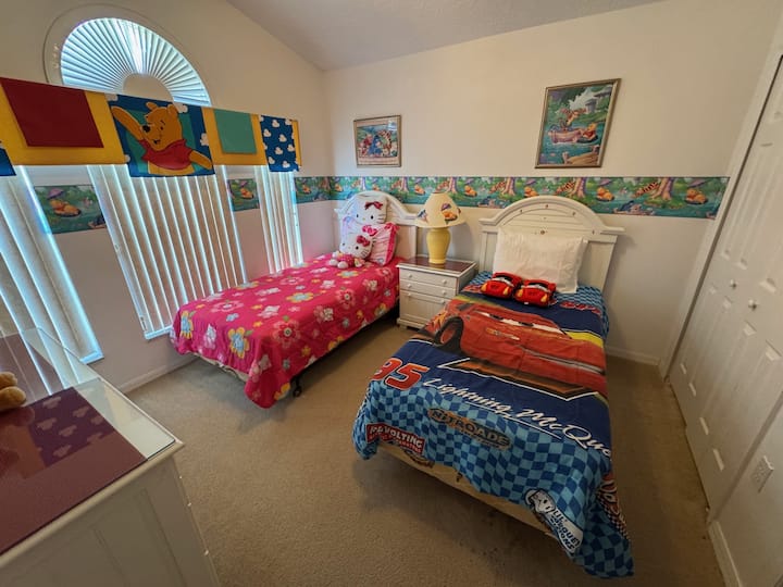 Dormitorio 4 - Temática infantil