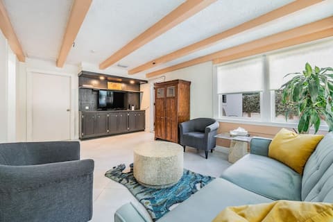 Beach Bird Abode - pool & beach!