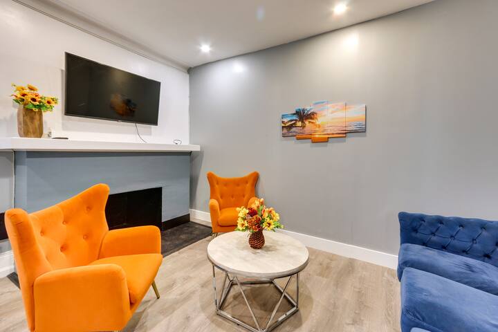 Chic Newark Vacation Rental: 3 Mi to Airport! gallery image 4