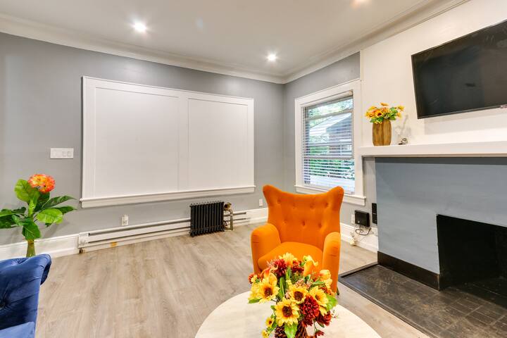 Chic Newark Vacation Rental: 3 Mi to Airport! gallery image 5