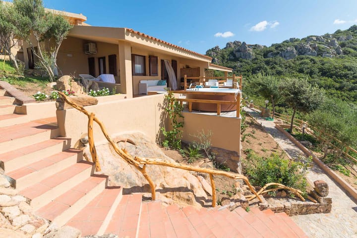 Maison De Vacances À 700 Mètres De La Mer, Avec Ba - Costa Paradiso