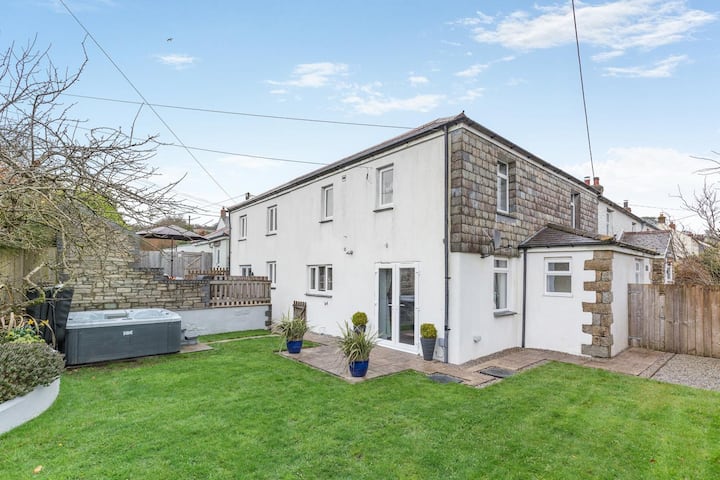 4 Bed In Liskeard (Oc-82227) - Liskeard