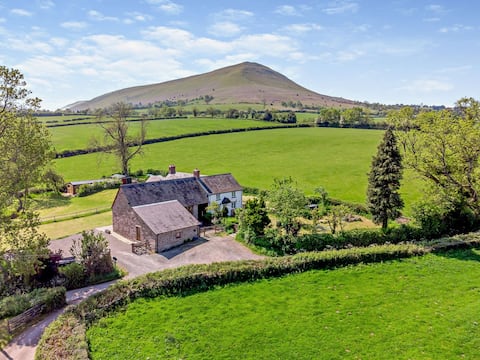 4 Bed in Talgarth (BN182)