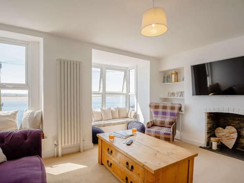 4 Bed in Aberdovey (oc-87520)