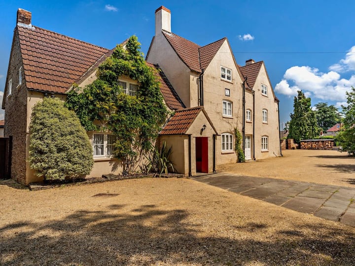 8 Bed In Bristol (Oc-87469) - Bristol