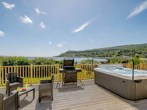 8 Bed in Dunoon (oc-87881)