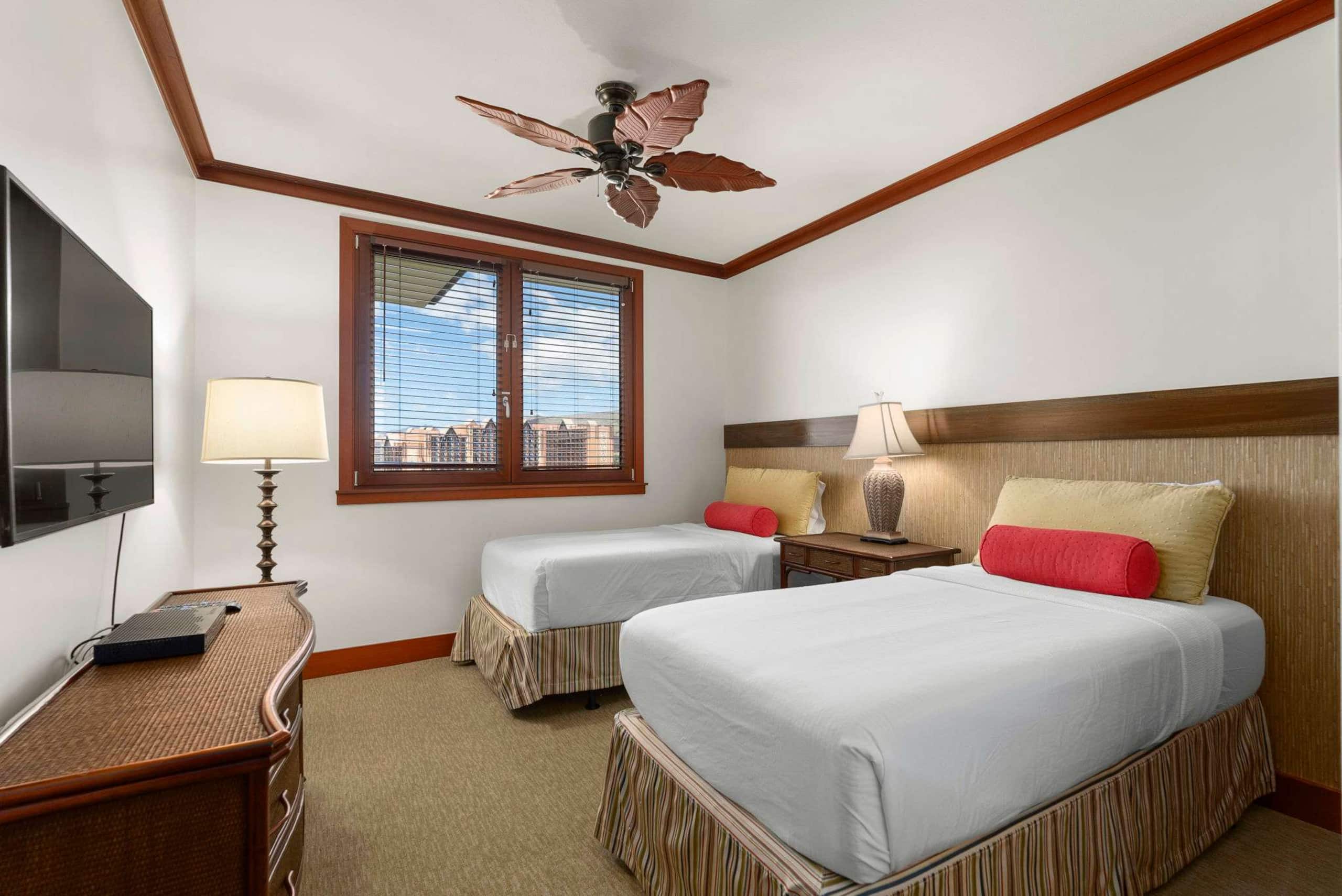 Condo in Kapolei · ★4.91 · 2 bedrooms · 4 beds · 2 private baths - Image 18