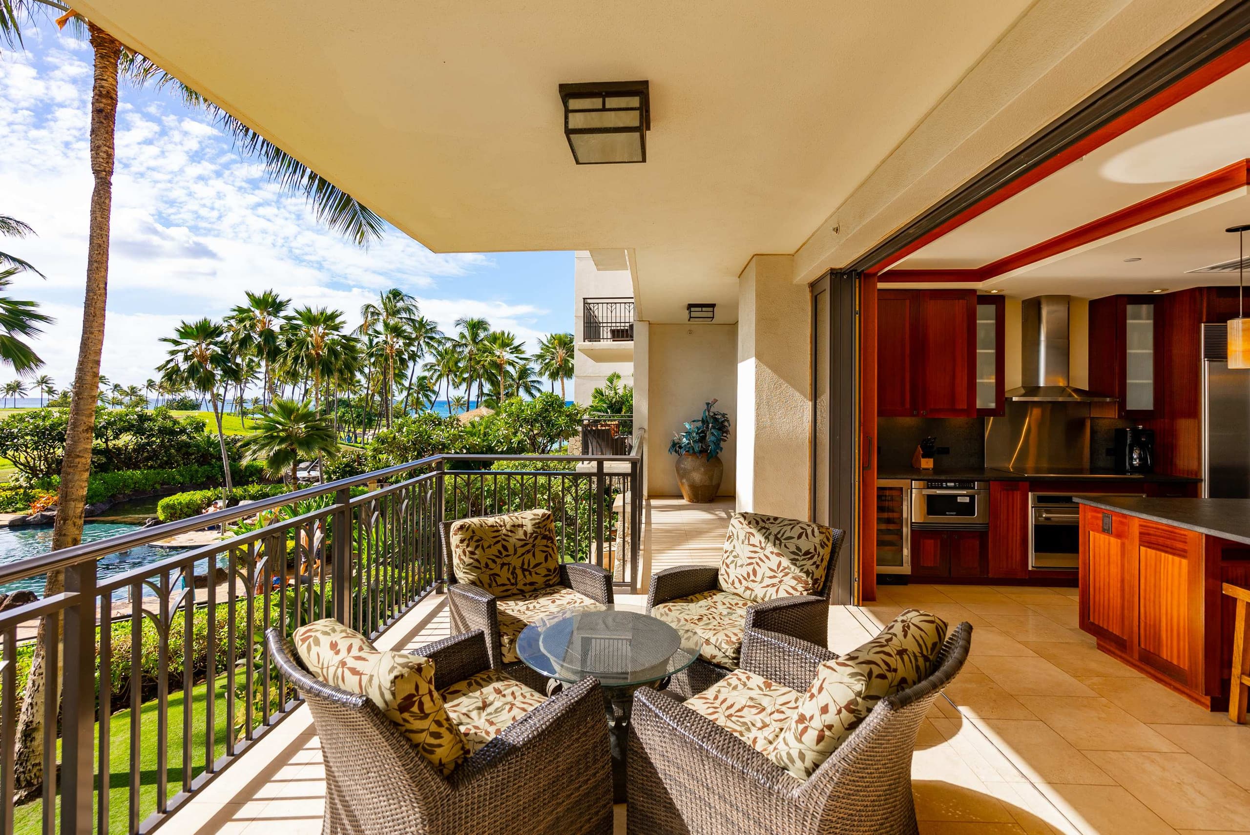 Condo in Kapolei · ★4.6 · 2 bedrooms · 4 beds · 2 private baths - Image 1