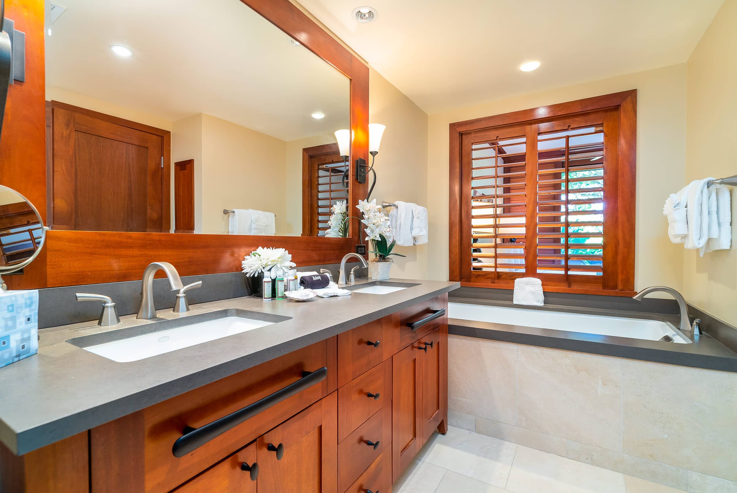Condo in Kapolei · ★4.88 · 2 bedrooms · 4 beds · 2 private baths - Image 10