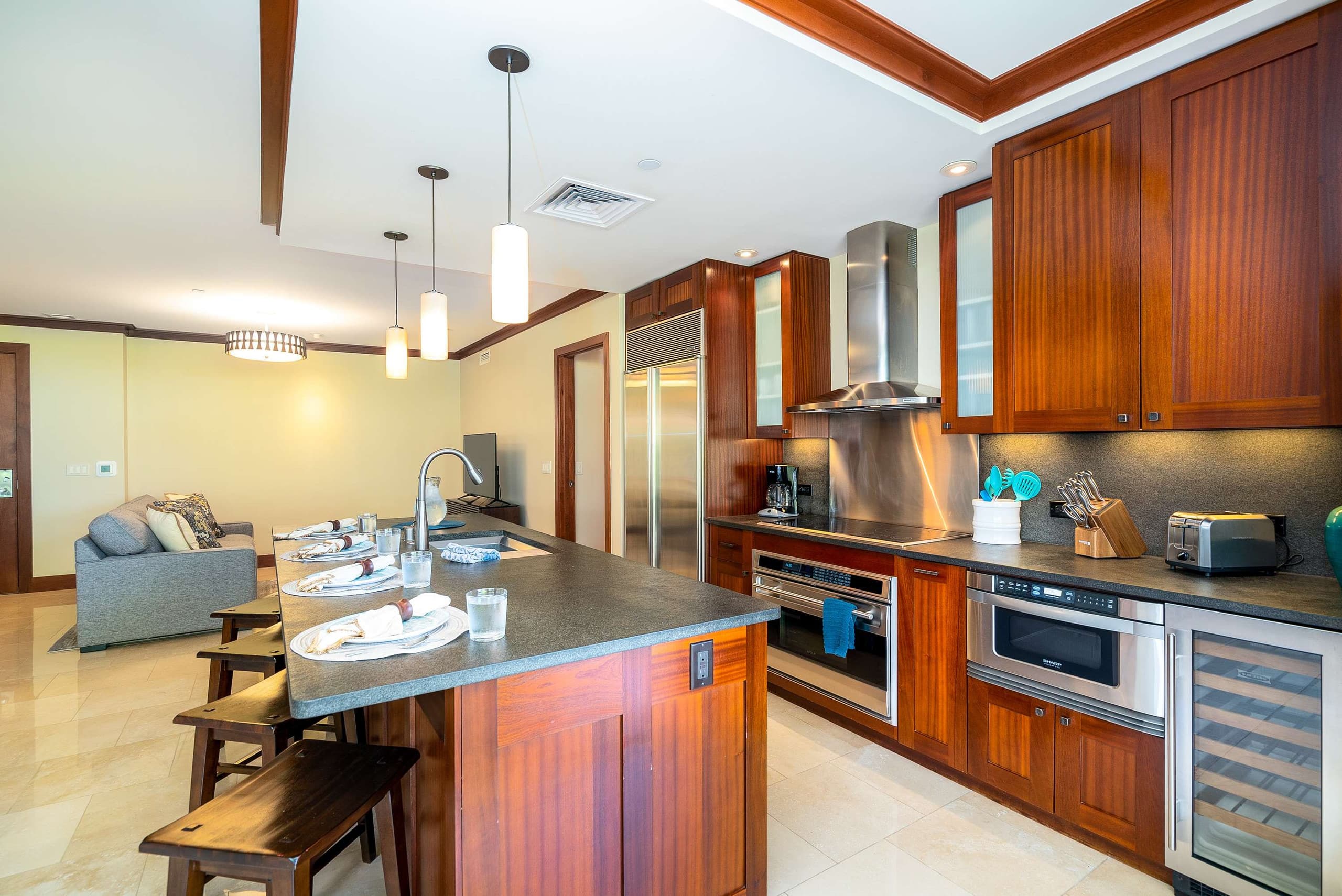 Condo in Kapolei · ★4.88 · 2 bedrooms · 4 beds · 2 private baths - Image 7