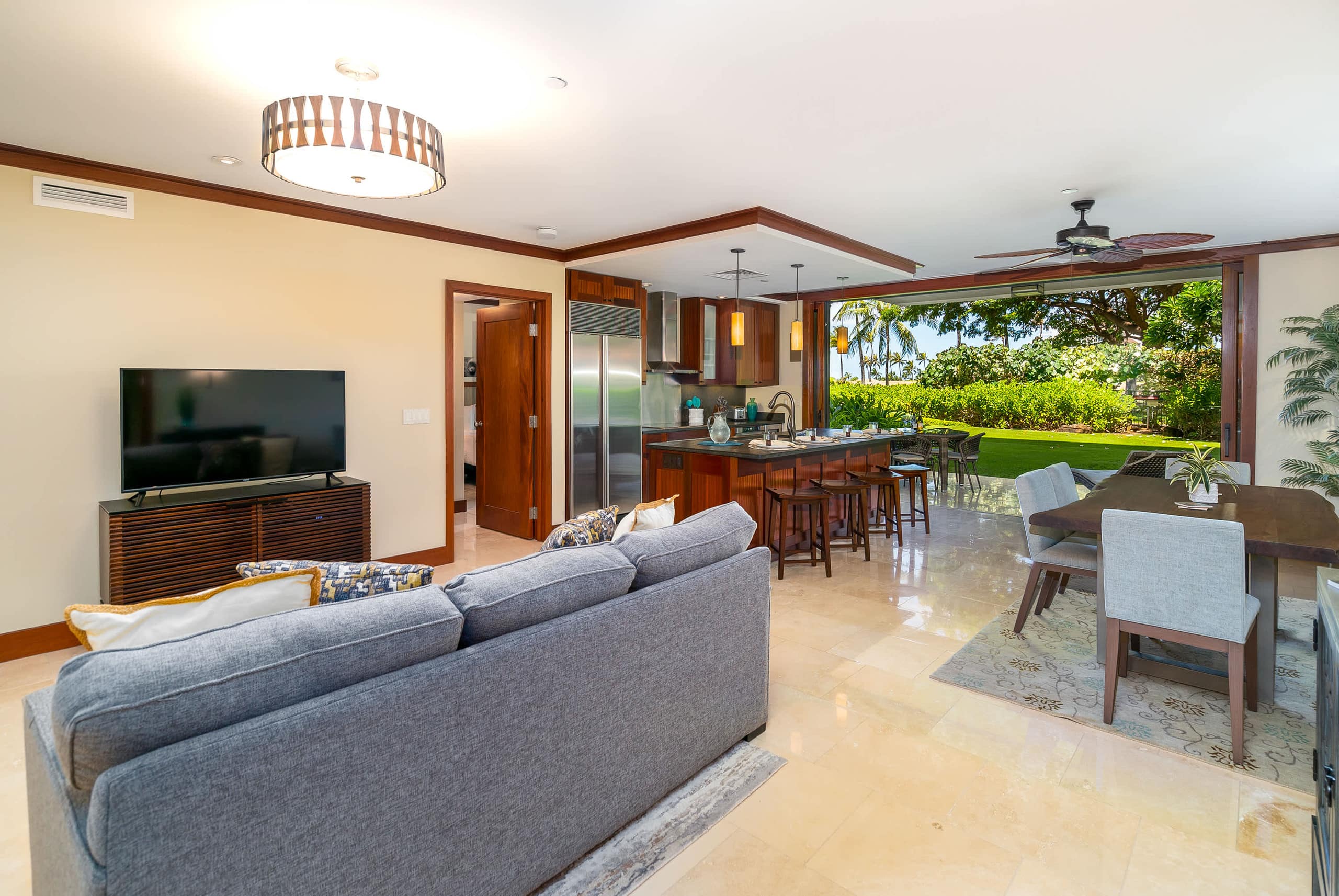 Condo in Kapolei · ★4.88 · 2 bedrooms · 4 beds · 2 private baths - Image 4