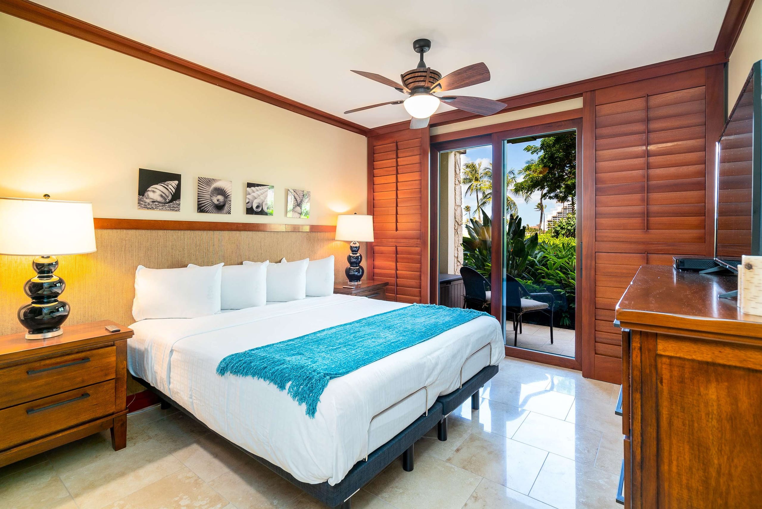 Condo in Kapolei · ★4.88 · 2 bedrooms · 4 beds · 2 private baths - Image 8