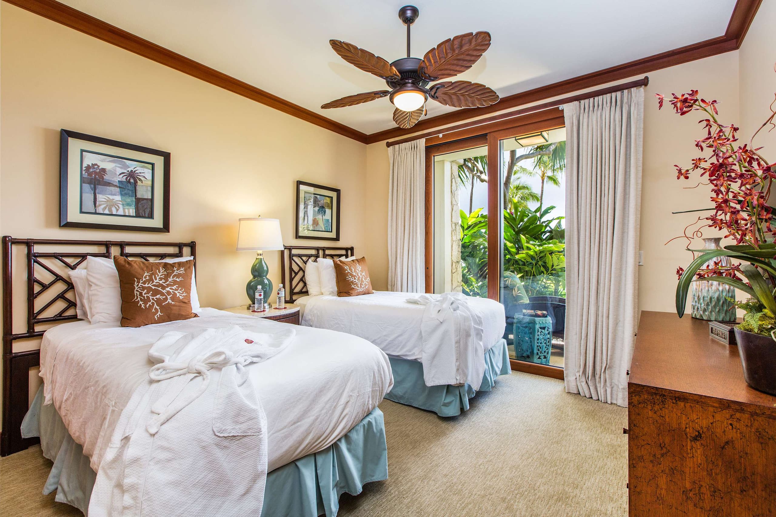 Condo in Kapolei · ★4.83 · 2 bedrooms · 4 beds · 2 private baths - Image 11