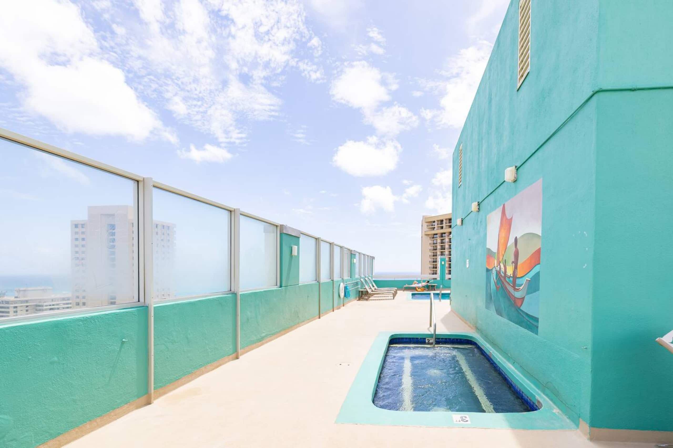 Condo in Honolulu · ★4.9 · 1 bedroom · 2 beds · 1 private bath - Image 25