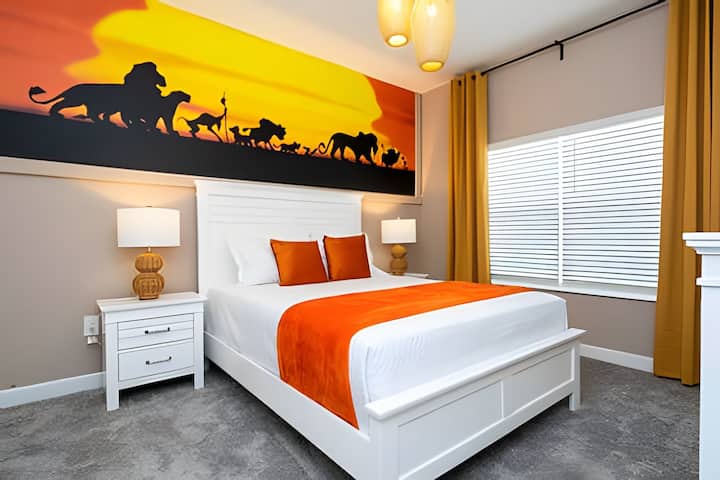 Villa Smile - 4bd/3ba Storey Lake Luxury Themed - Kissimmee, FL