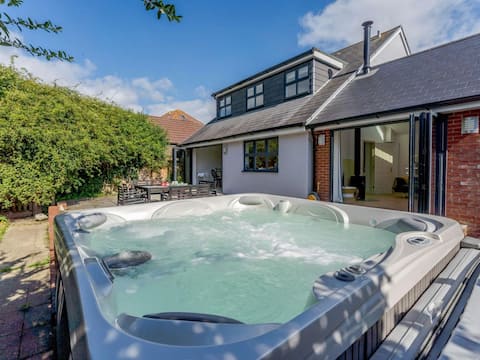 5 Bed in Yarmouth (oc-85286)