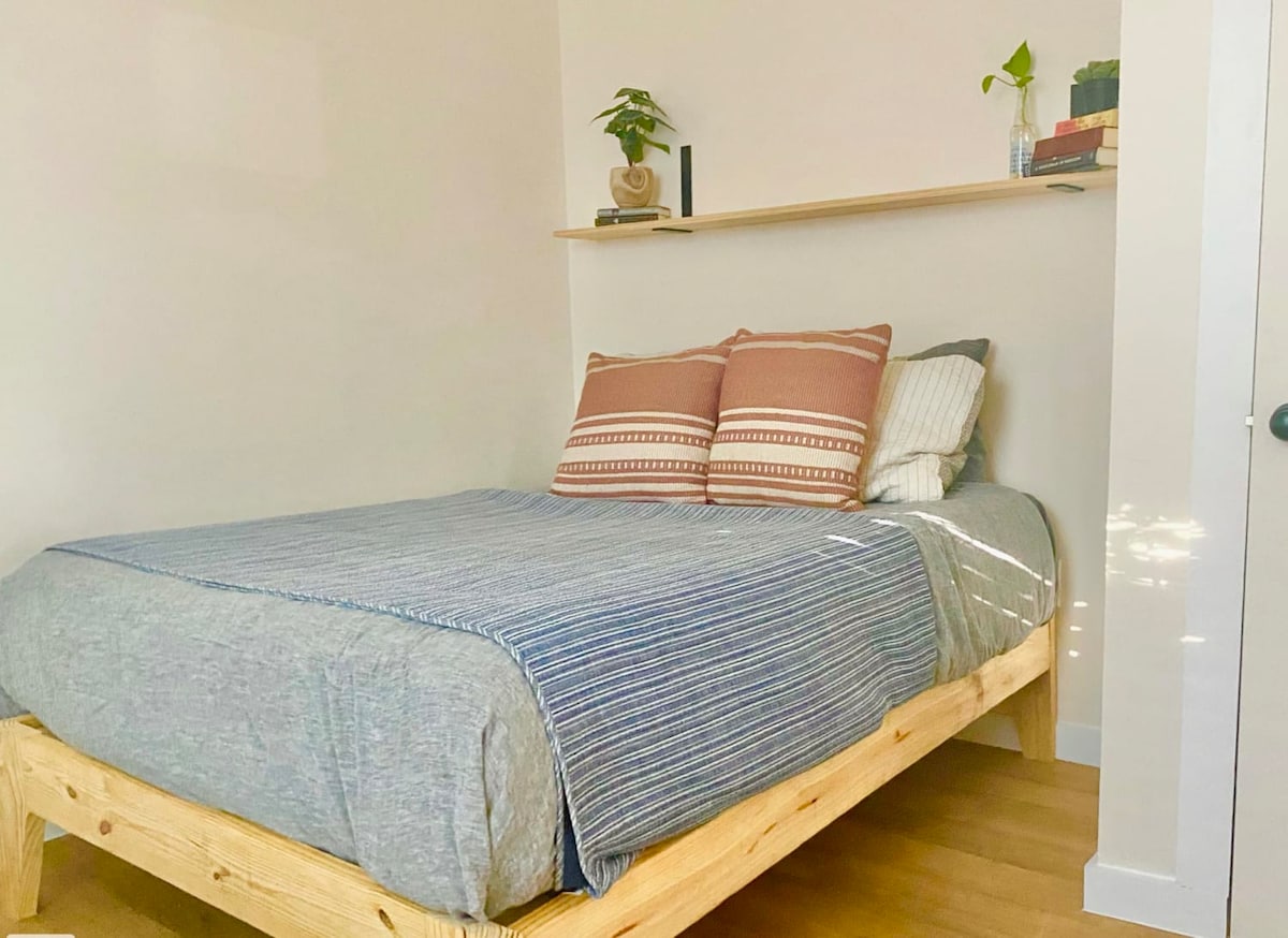 Casa Eleven | Walkable Area | East Austin Stay