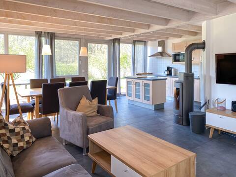 Beliebte Airbnb-Anzeige: Wiesengeflüster W10 | with sauna, fireplace and grill in Röbel/Müritz