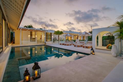 New Mediterranean 5 Bed, Chef, Daily B'Fast
