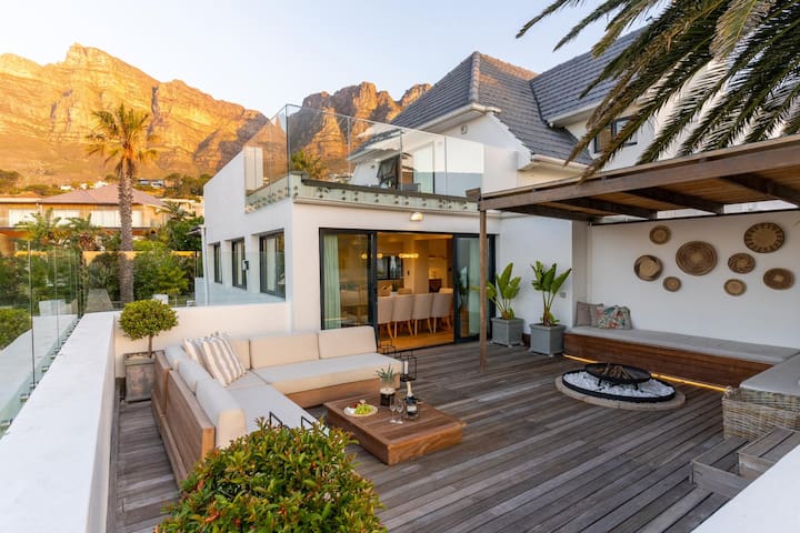 Maison De La Mer – Luxury Camps Bay Villa gallery image 3