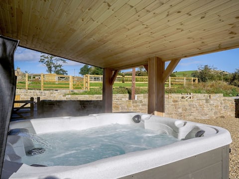 3 Bed in Foulridge (89582)