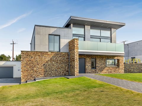 4 Bed in Widemouth Bay (88965)