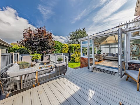 4 Bed in Llanrhos (89703)